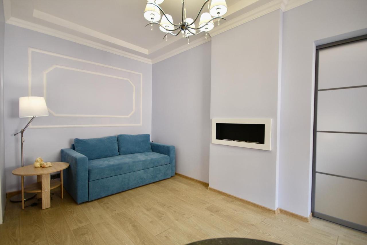 Romantic Lux Vivaldi Suite Svobode Avenue 39 Lwów Zewnętrze zdjęcie