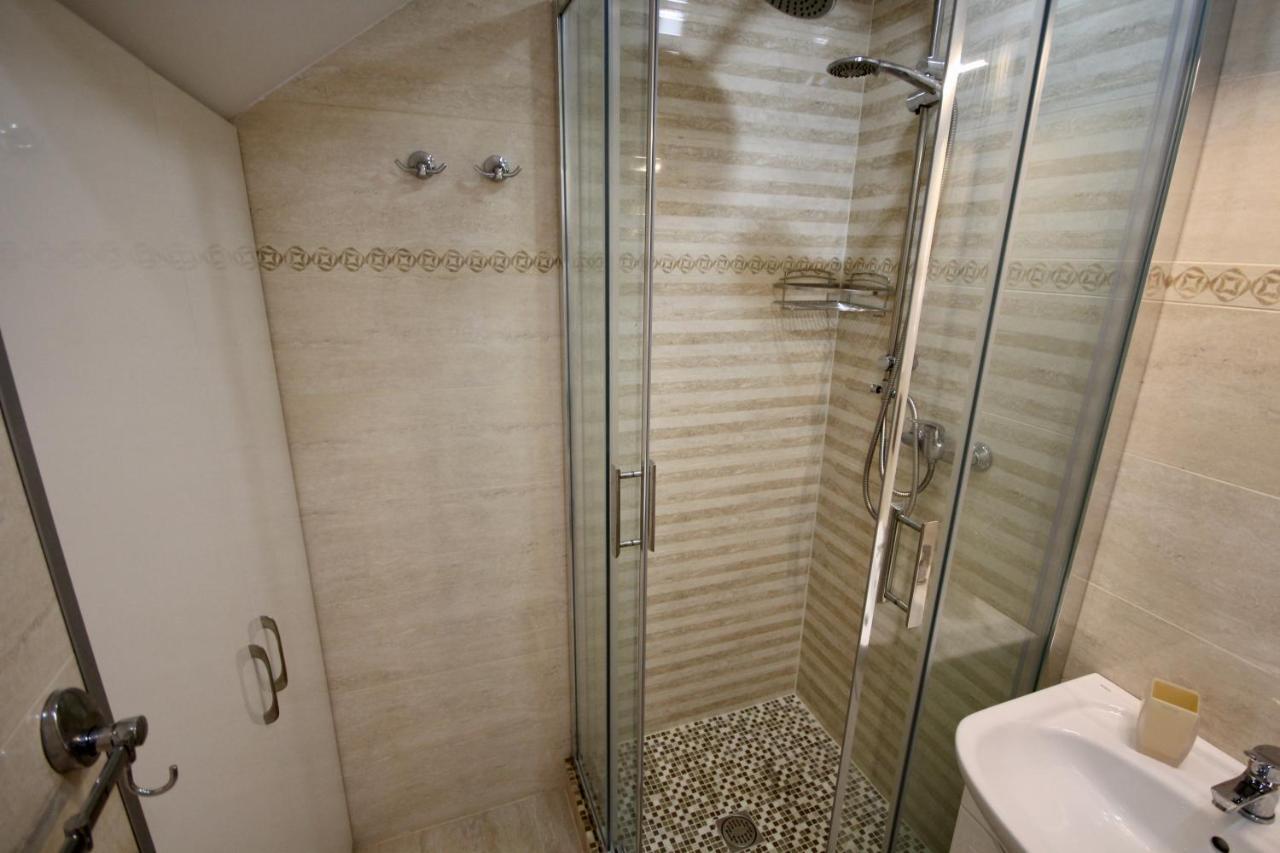 Romantic Lux Vivaldi Suite Svobode Avenue 39 Lwów Zewnętrze zdjęcie