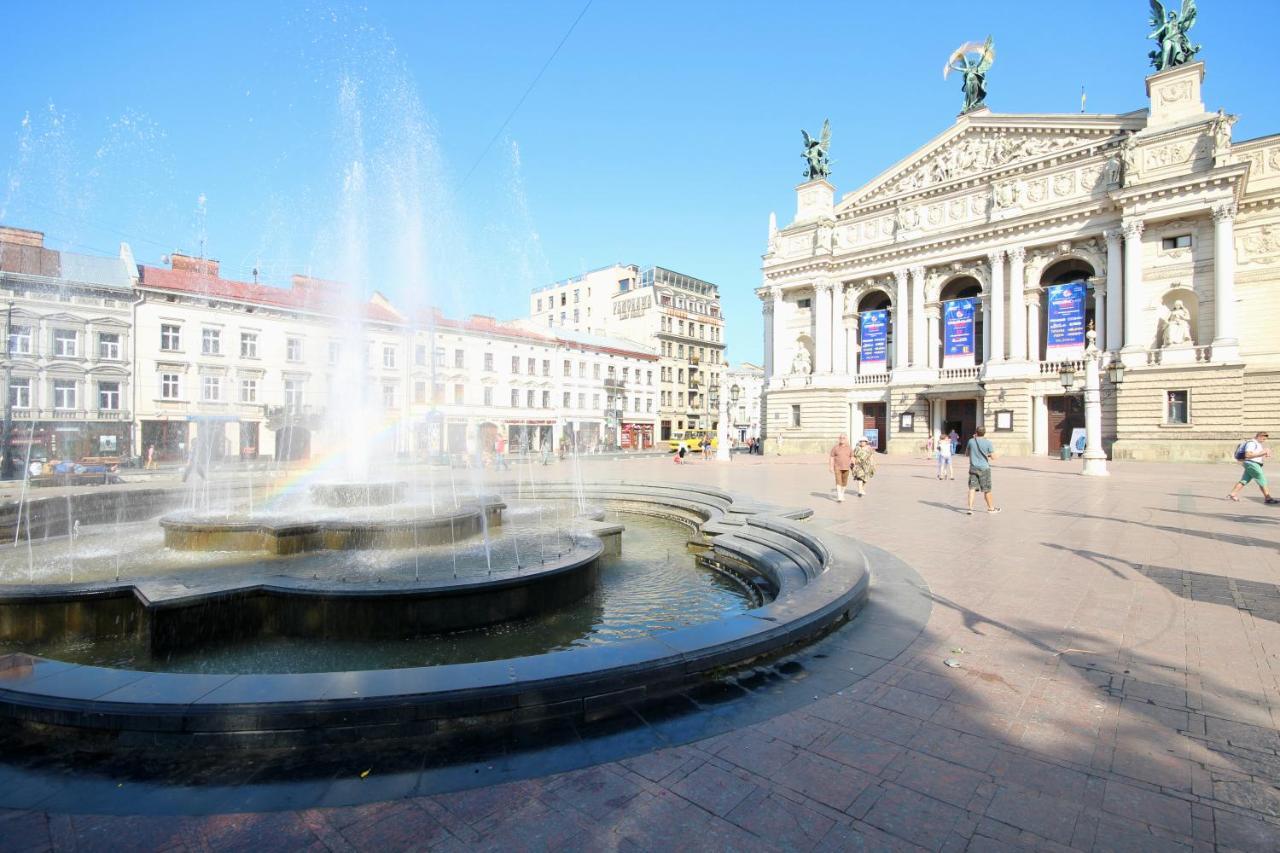 Romantic Lux Vivaldi Suite Svobode Avenue 39 Lwów Zewnętrze zdjęcie