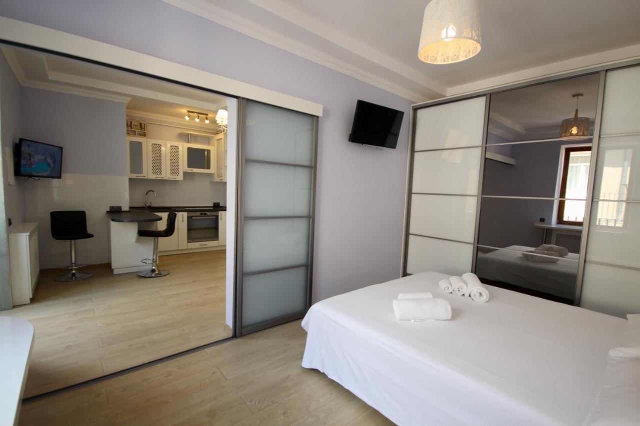Romantic Lux Vivaldi Suite Svobode Avenue 39 Lwów Zewnętrze zdjęcie