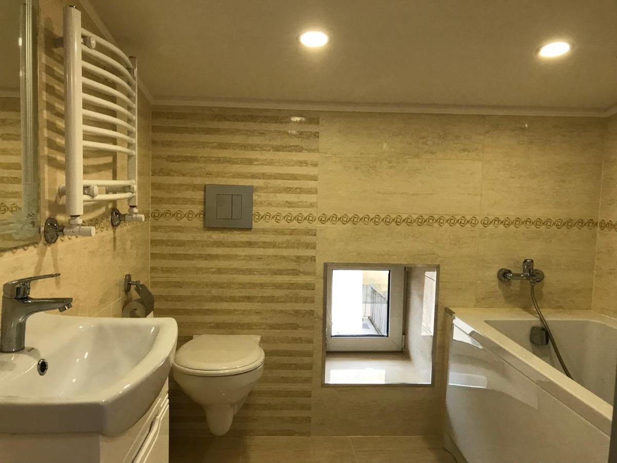 Romantic Lux Vivaldi Suite Svobode Avenue 39 Lwów Zewnętrze zdjęcie